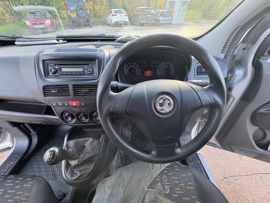 Used Vauxhall Combo 2017 for sale - 76442171: Photo 9