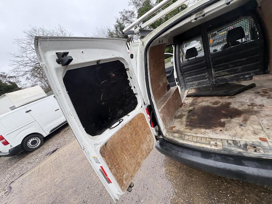 Used Volkswagen Caddy for sale - 77674436: Photo 15