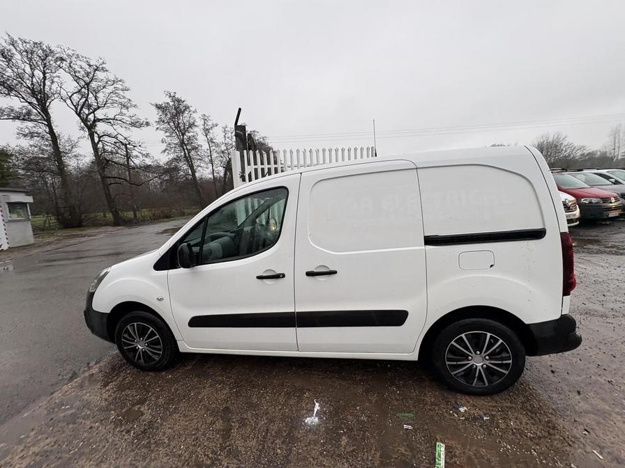 Used Citroen Berlingo 2017 for sale - 77308056: Photo 9