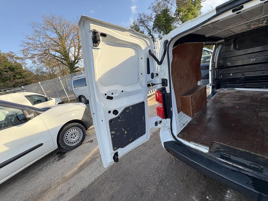 Used Vauxhall Vivaro 2019 for sale - 76648623: Photo 16