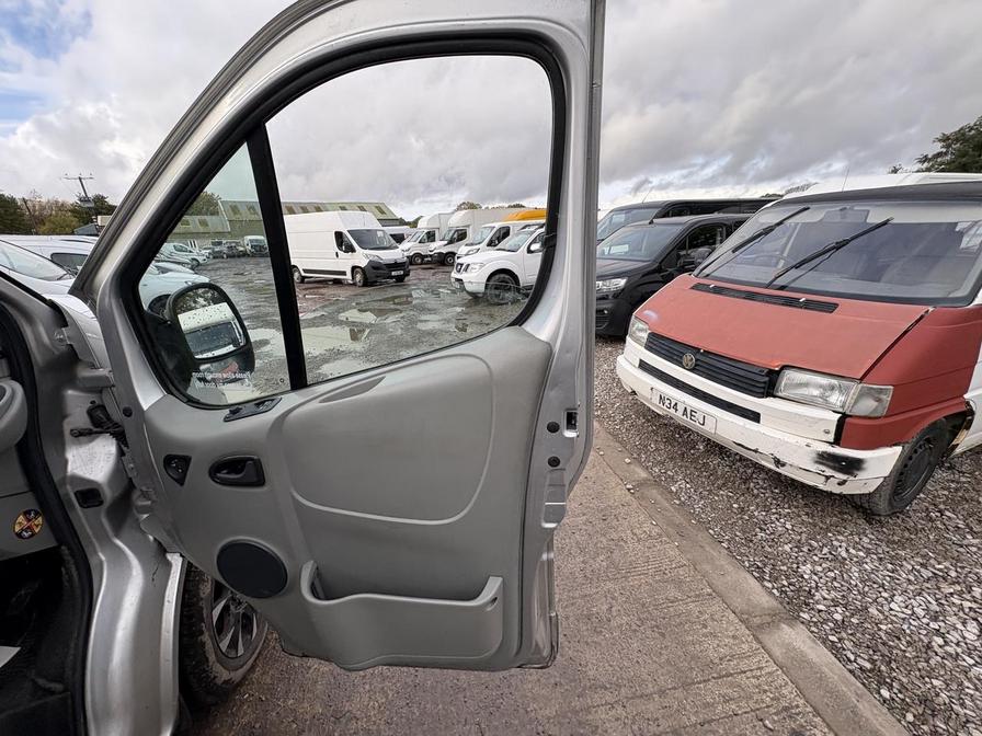 Used Vauxhall Vivaro 2011 for sale - 76420777: Photo 20