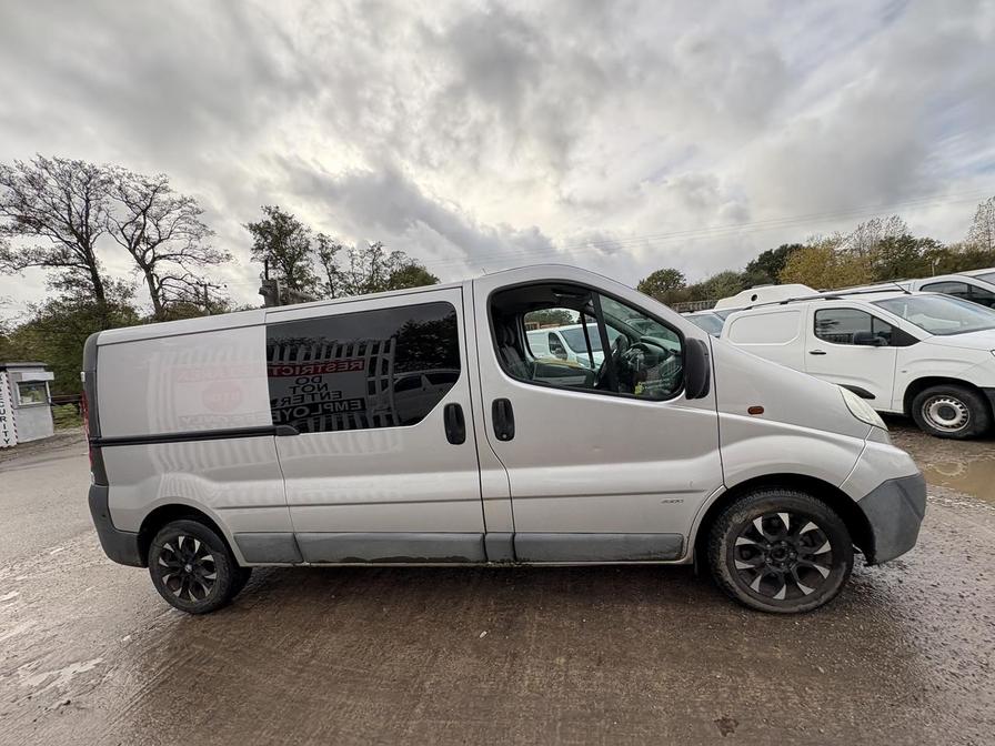 Used Vauxhall Vivaro 2011 for sale - 76420777: Photo 6