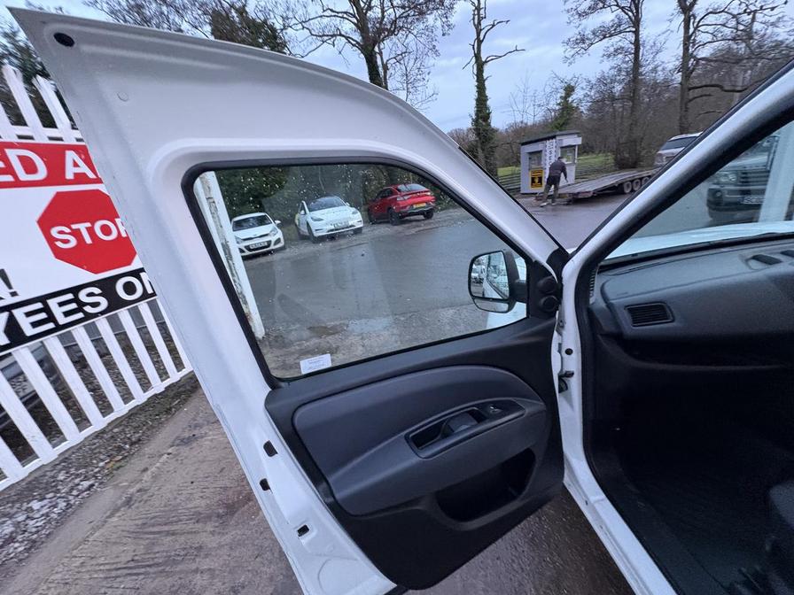 Used Fiat Doblo 2017 for sale - 77540378: Photo 9