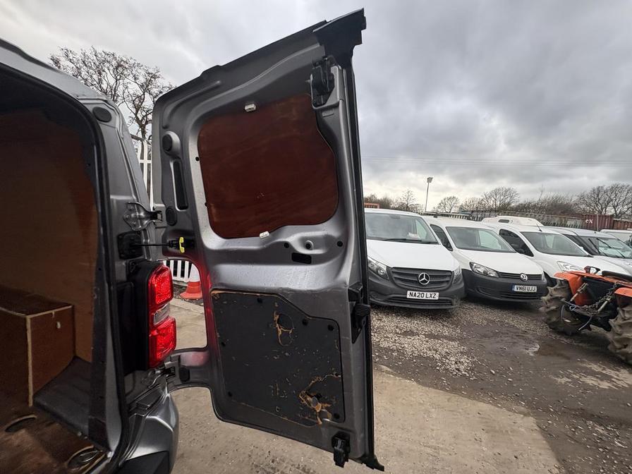 Used Vauxhall Vivaro 2020 for sale - 77842209: Photo 10