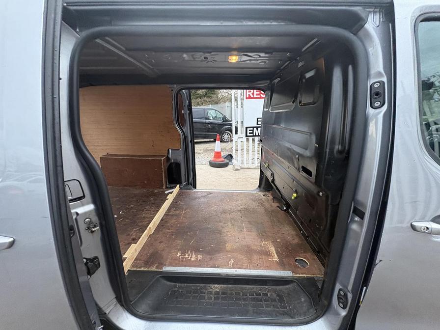 Used Vauxhall Vivaro 2020 for sale - 77842209: Photo 13