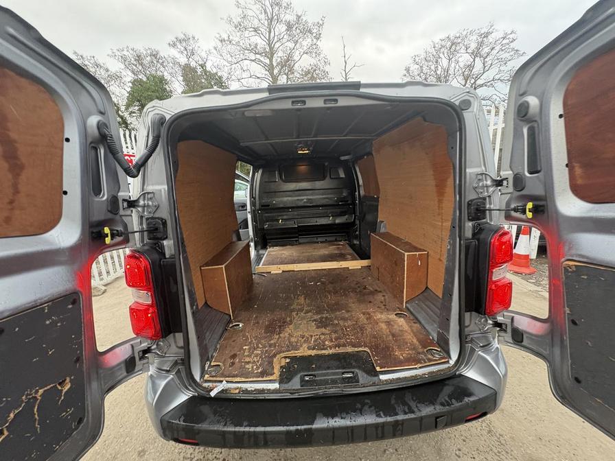 Used Vauxhall Vivaro 2020 for sale - 77842209: Photo 18