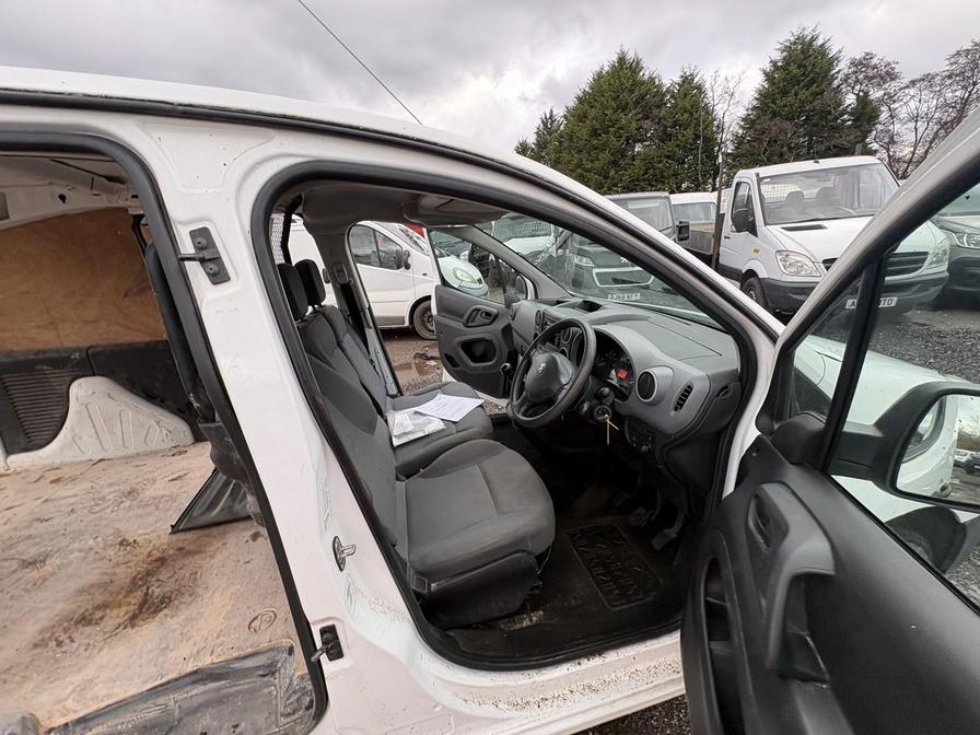 Used Peugeot Partner 2017 for sale - 77500044: Photo 10