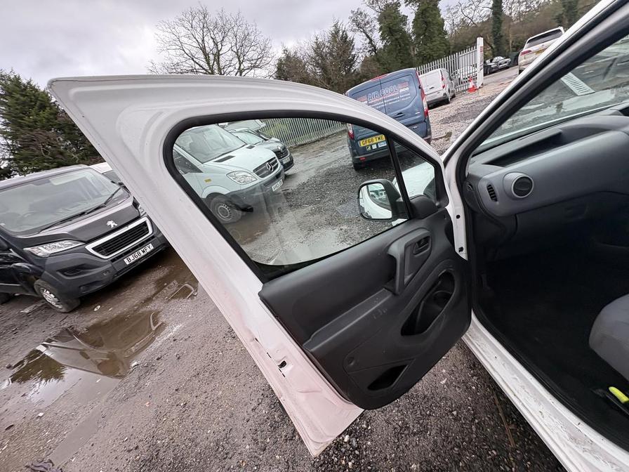 Used Peugeot Partner 2017 for sale - 77500044: Photo 15