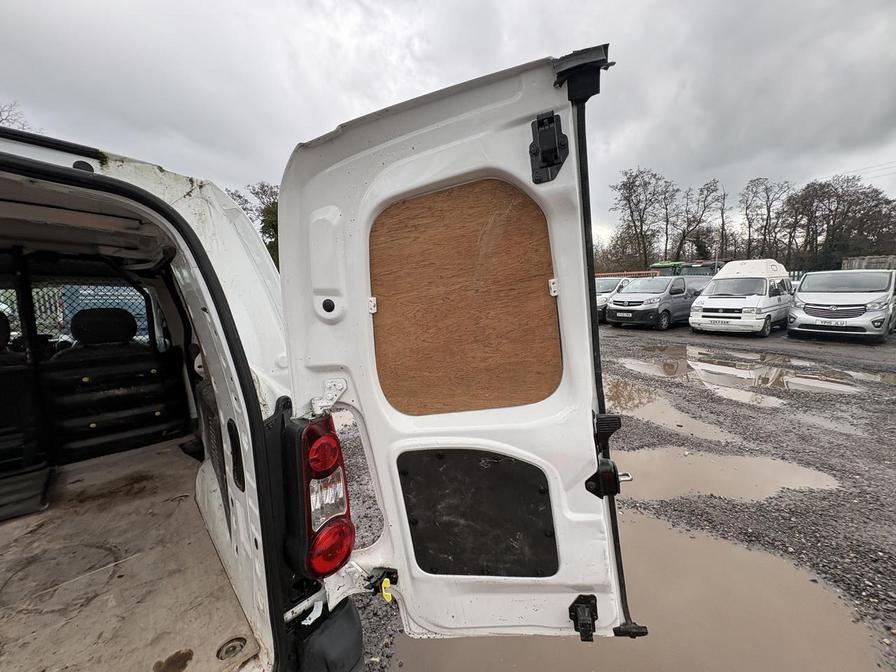 Used Peugeot Partner 2017 for sale - 77500044: Photo 16