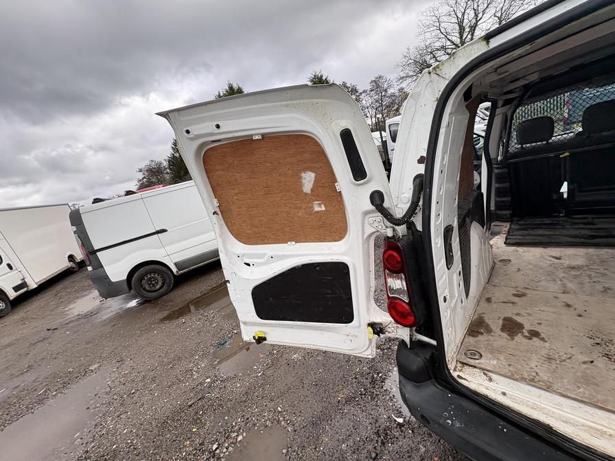 Used Peugeot Partner 2017 for sale - 77500044: Photo 9