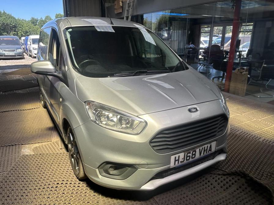 Used Ford Transit Courier 2018 for sale - 76564230: Photo 1