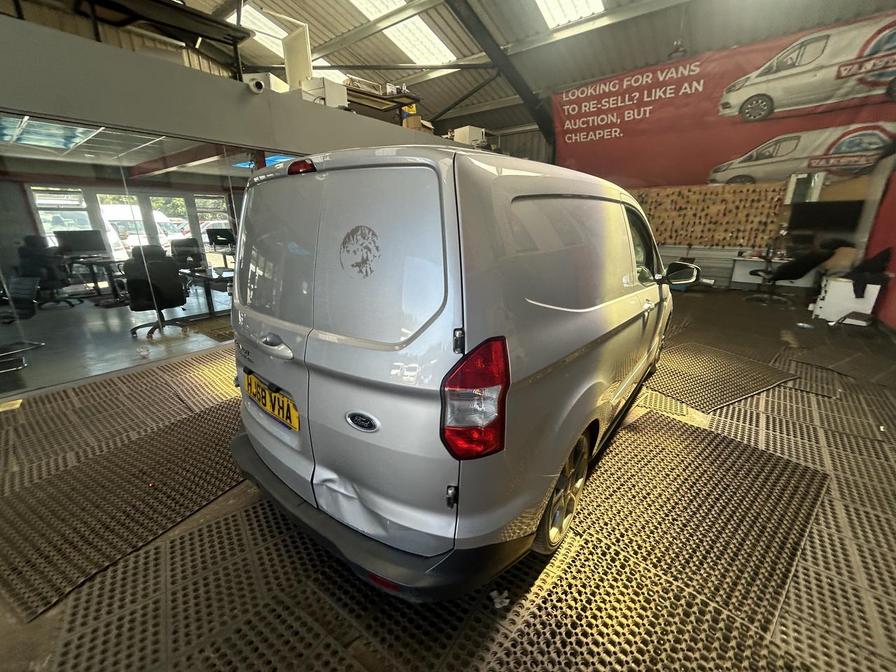 Used Ford Transit Courier 2018 for sale - 76564230: Photo 12