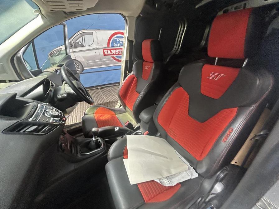 Used Ford Transit Courier 2018 for sale - 76564230: Photo 17