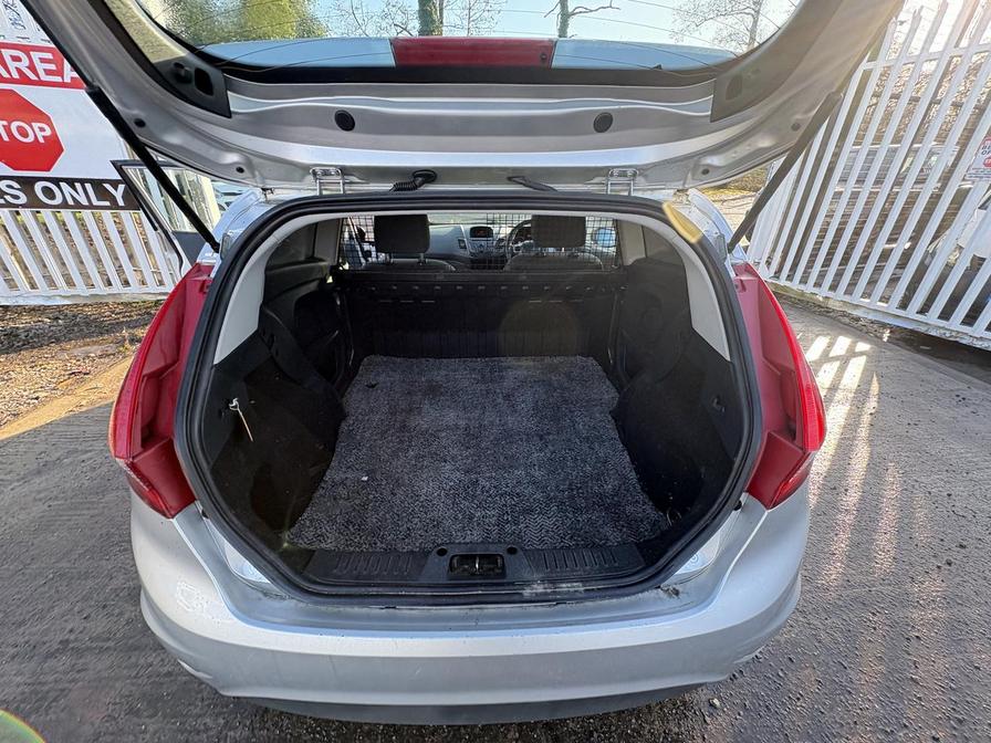 Used Ford Fiesta 2012 for sale - 77239722: Photo 10