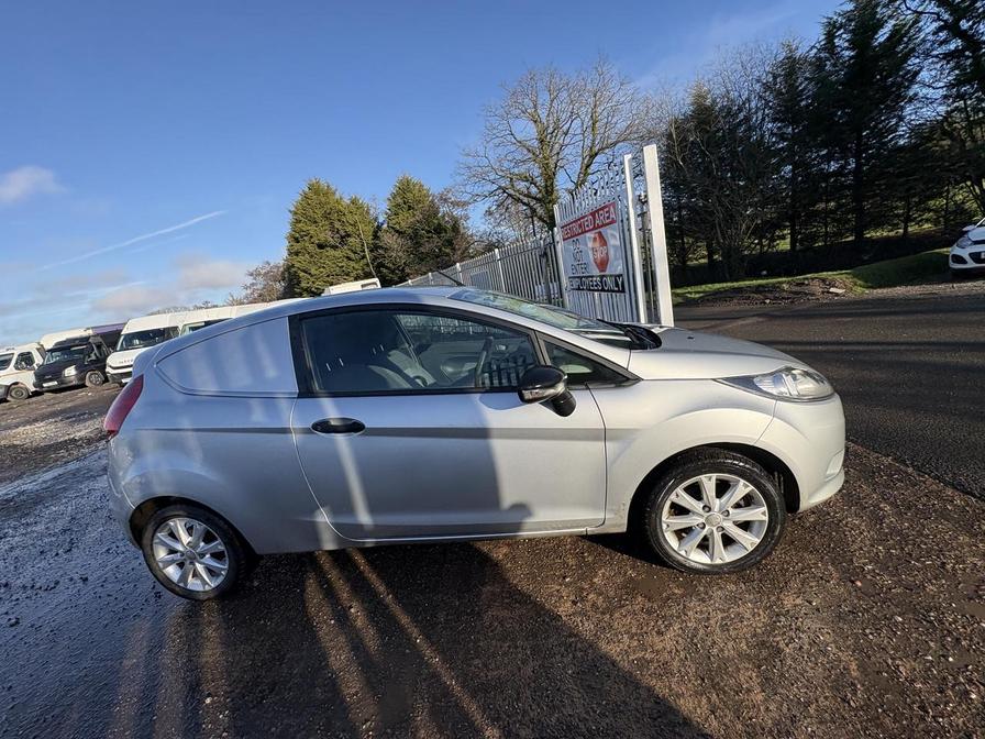 Used Ford Fiesta 2012 for sale - 77239722: Photo 2