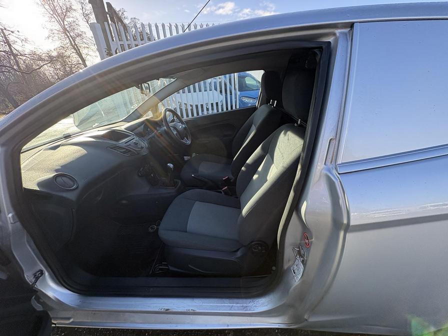 Used Ford Fiesta 2012 for sale - 77239722: Photo 5