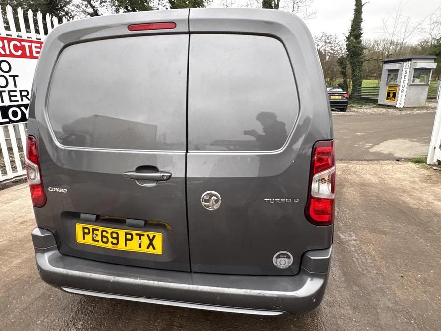 Used Vauxhall Combo 2019 for sale - 77795519: Photo 2