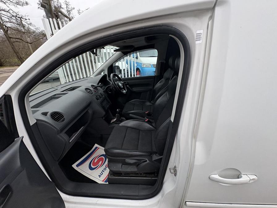 Used Volkswagen Caddy 2011 for sale - 77739357: Photo 4