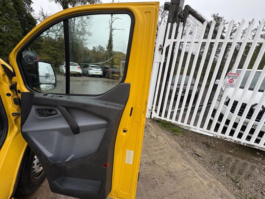 Used Ford Transit Custom 2015 for sale - 76648624: Photo 11