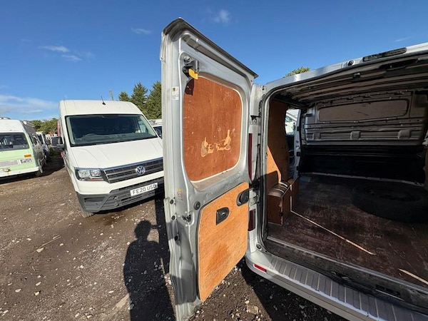 Used Vauxhall Vivaro 2018 for sale - 76261864: Photo 16