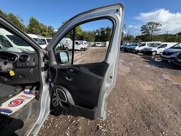 Used Vauxhall Vivaro 2018 for sale - 76261864: Photo 17