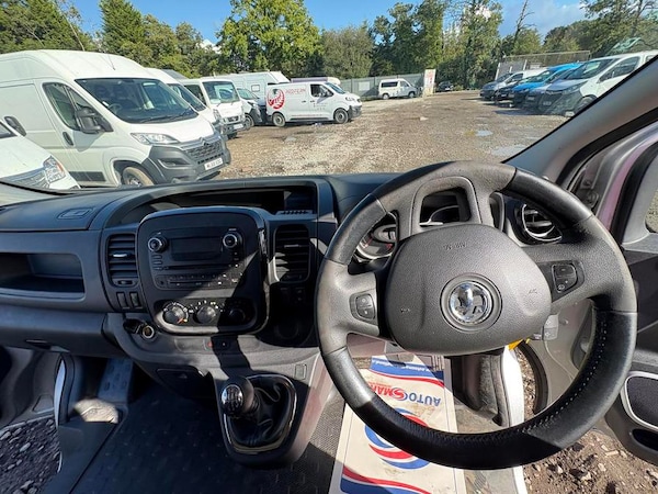 Used Vauxhall Vivaro 2018 for sale - 76261864: Photo 20