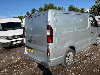 Used Vauxhall Vivaro 2018 for sale - 76261864: Photo 4
