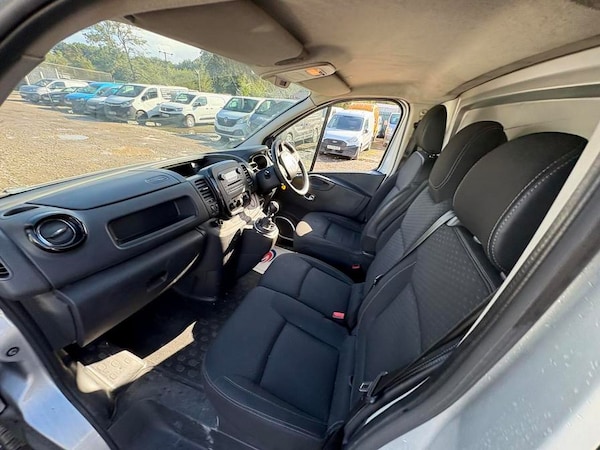 Used Vauxhall Vivaro 2018 for sale - 76261864: Photo 7