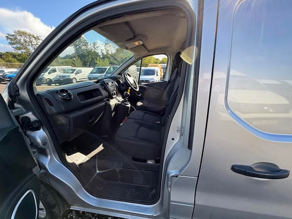 Used Vauxhall Vivaro 2018 for sale - 76261864: Photo 9