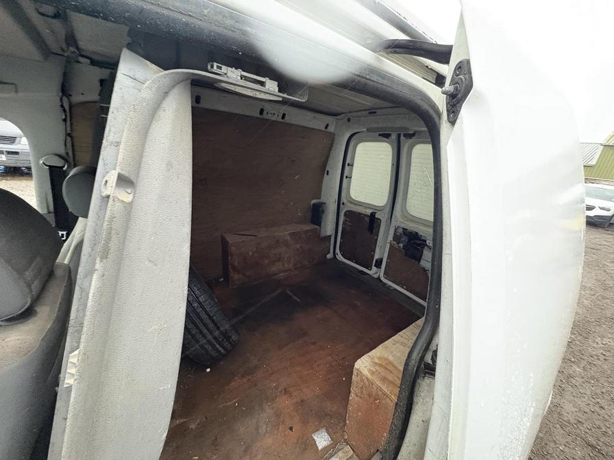 Used Volkswagen Caddy 2005 for sale - 76373214: Photo 5