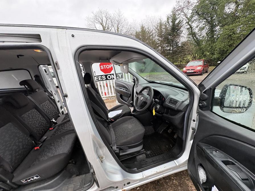 Used Vauxhall Combo 2016 for sale - 77648671: Photo 21