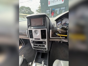 Used Chrysler Grand Voyager 2010 for sale - 79339182: Photo