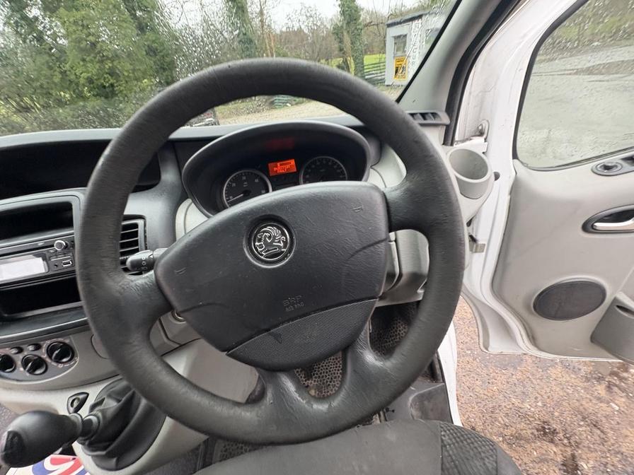 Used Vauxhall Vivaro 2014 for sale - 77577007: Photo 15