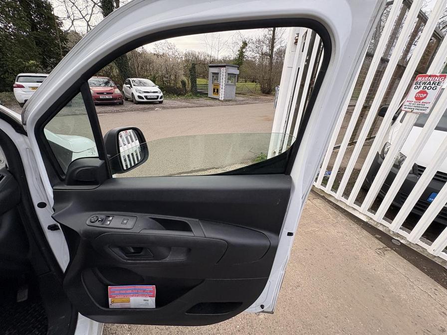 Used Vauxhall Combo 2022 for sale - 78089244: Photo 15