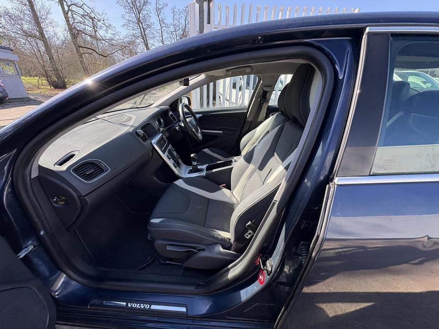 Used Volvo S60 2012 for sale - 78137238: Photo 10