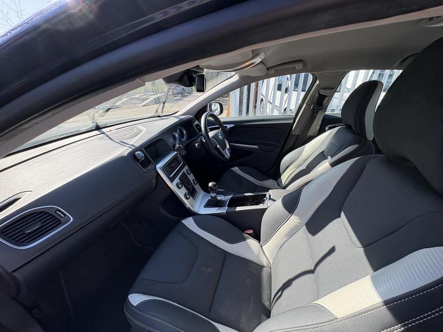 Used Volvo S60 2012 for sale - 78137238: Photo 9