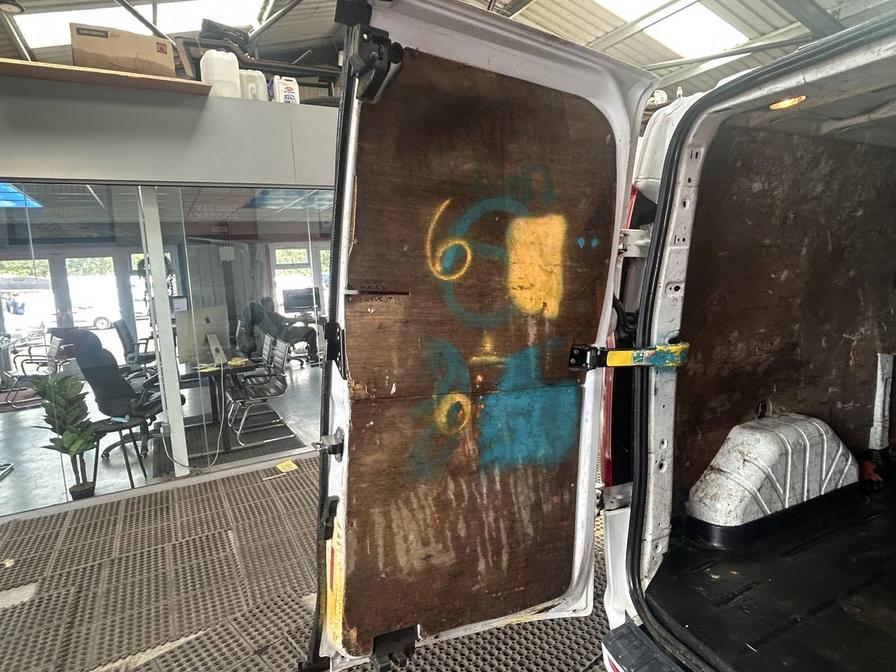 Used Ford Transit Custom 2017 for sale - 76610075: Photo 14