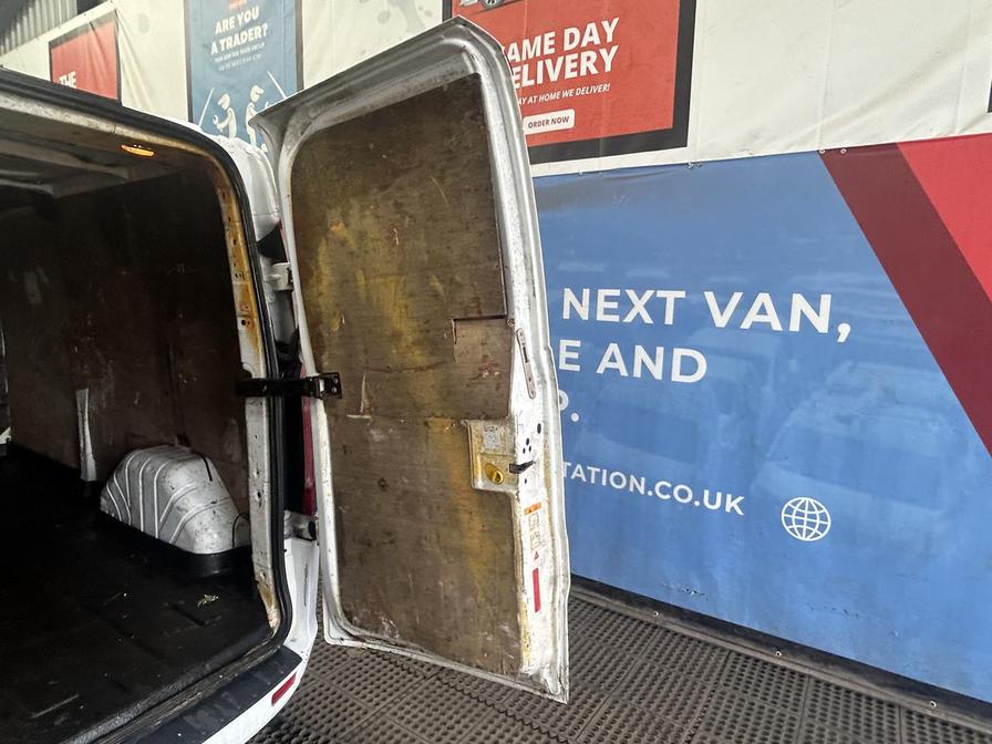 Used Ford Transit Custom 2017 for sale - 76610075: Photo 4