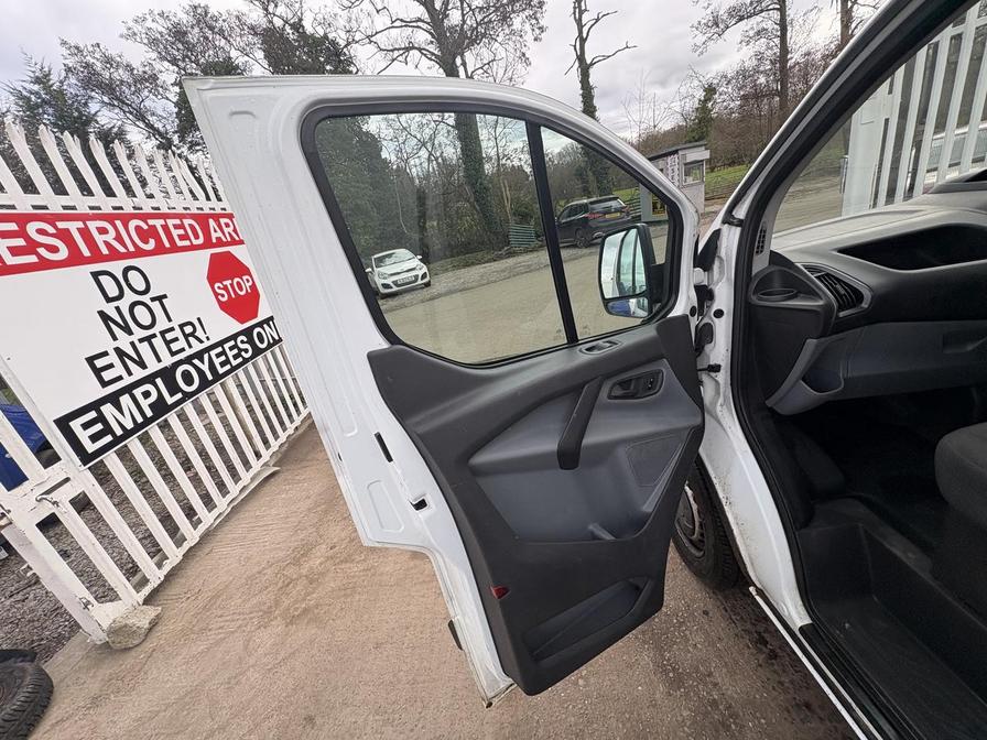 Used Ford Transit Custom 2014 for sale - 77856153: Photo 4