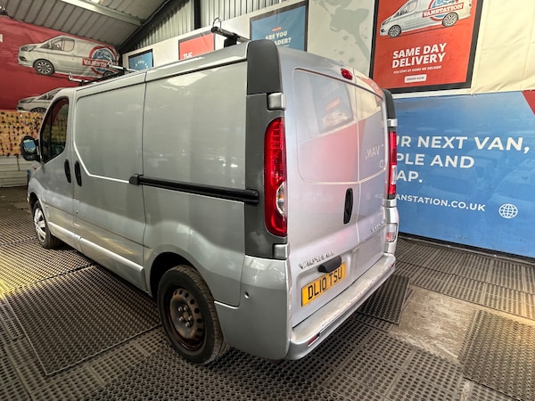 Used Vauxhall Vivaro 2010 for sale - 75015498: Photo 2