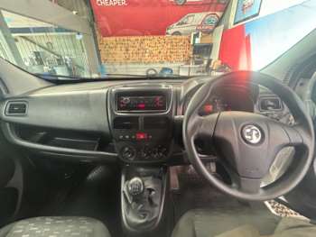 Used Vauxhall Combo 2017 for sale - 74922580: Photo