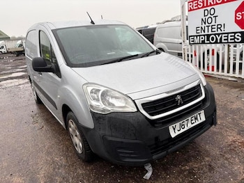Used Peugeot Partner 2018 for sale - 77518975: Photo