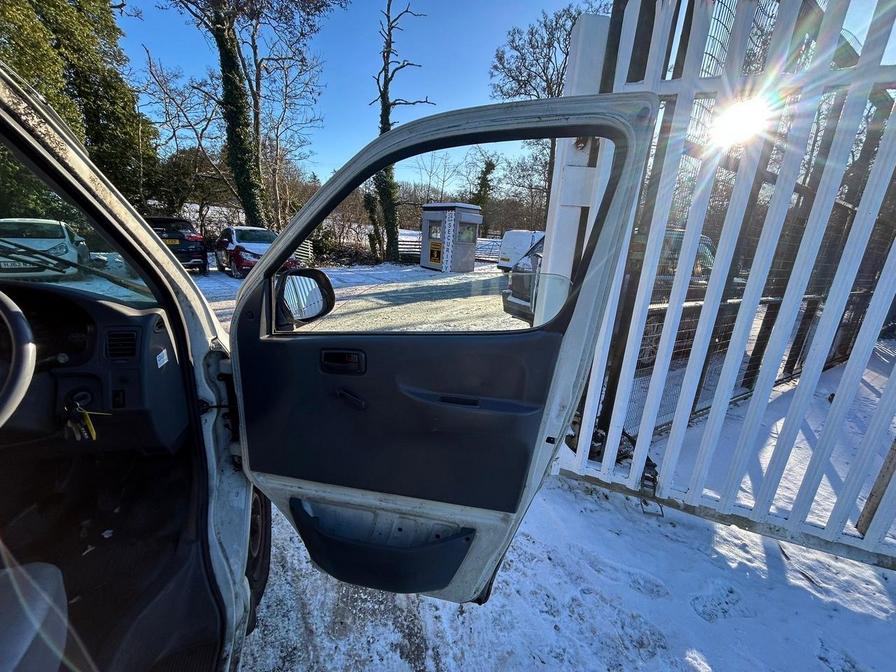 Used Toyota HiAce 2003 for sale - 77111996: Photo 15