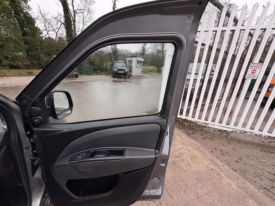 Used Fiat Doblo 2015 for sale - 77085066: Photo 14