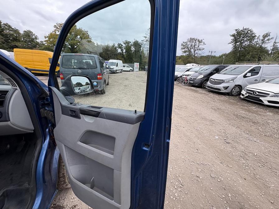 Used Volkswagen Transporter 2010 for sale - 76315963: Photo 13