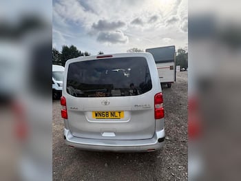 Used Toyota PROACE CITY Verso 2018 for sale - 79743649: Photo