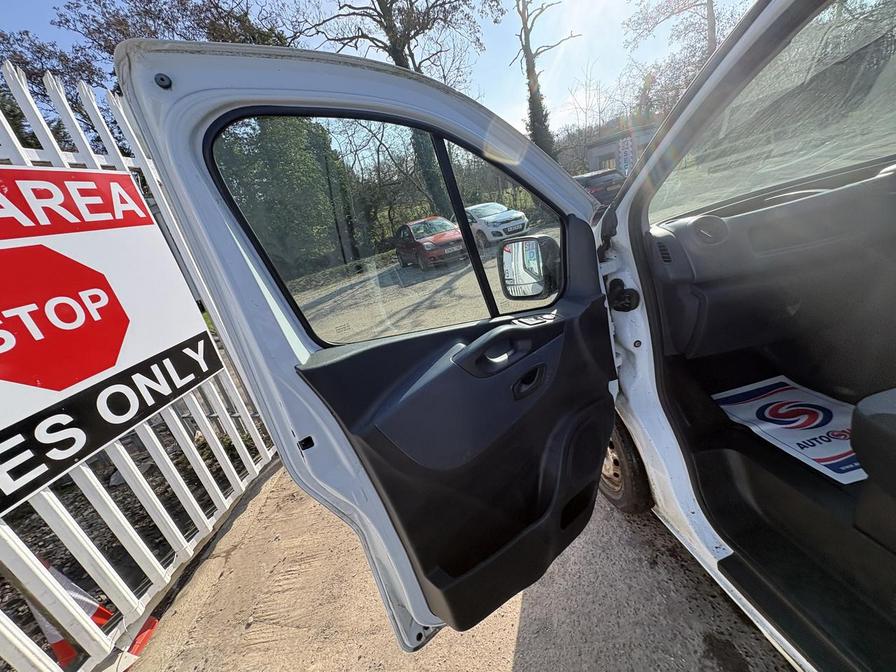 Used Vauxhall Vivaro 2016 for sale - 77771788: Photo 12