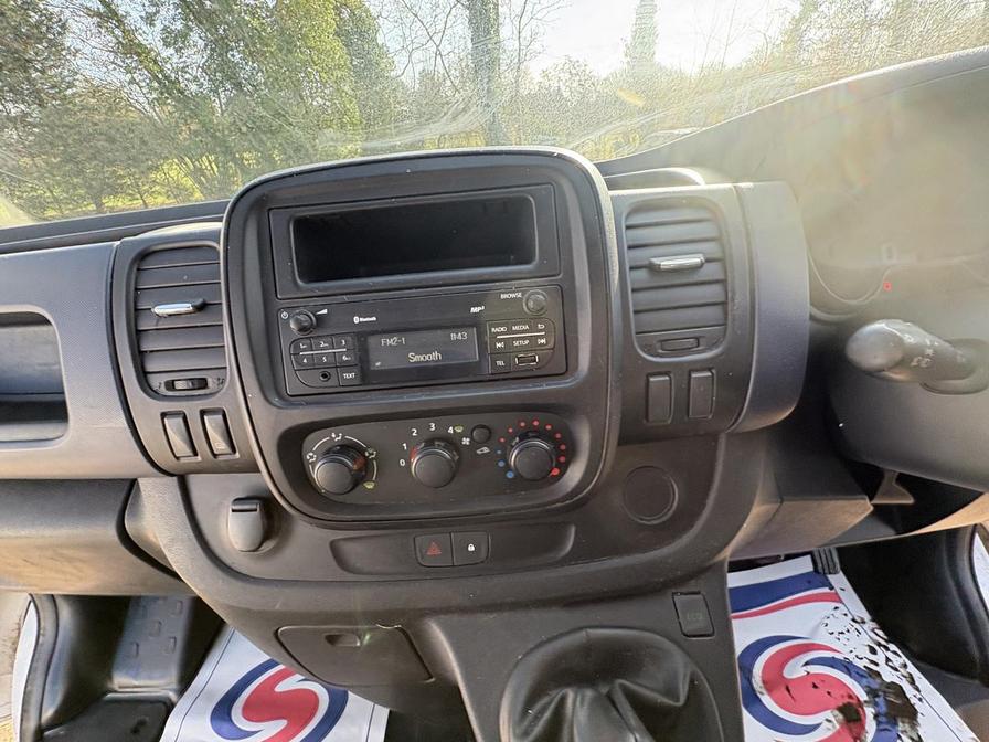 Used Vauxhall Vivaro 2016 for sale - 77771788: Photo 18