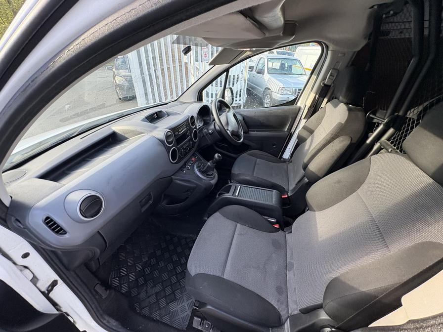 Used Peugeot Partner 2017 for sale - 76339089: Photo 19