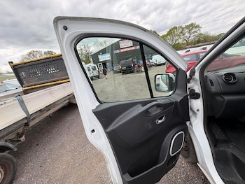 Used Vauxhall Vivaro 2016 for sale - 78519042: Photo